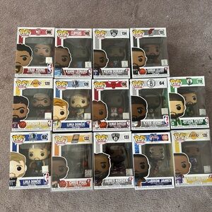 FUNKO POP NBA DISNEY HELLO KITTY